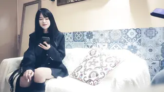 【赵总寻花】很多探花主播约过的骚货小天沙发上刷锅
