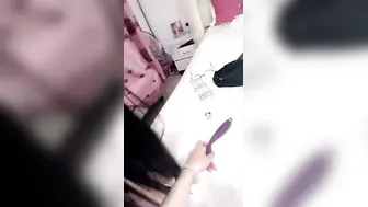 舞蹈系妹子为赚钱下海直播【park3】放的很开黄瓜自慰，细腰蜜桃臀还有腹肌，扭动小腰展示电臀，肛塞尾巴跳蛋震穴