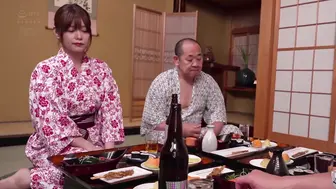 CLUB-901 [中文字幕]公司举办的草津温泉两日一夜旅行：性骚扰派对偷窥