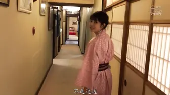 IPX-612 [无码中文字幕] 美女老师与她的学生、罔顾伦理的私奔式关系：彼此相爱、在民宿里沉溺爱欲的浓密偷拍记录影像 枫可怜