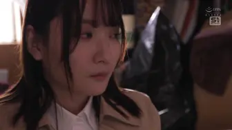 SONE-815 [无码中文字幕] 巨乳不动产女郎 实际上是个淫荡的家伙 拜访我的垃圾屋一般的住所 鹫尾芽衣